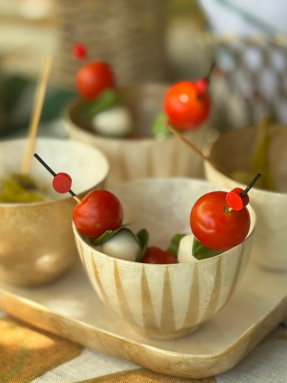 Bandeja + 4 Bowls Jacinta Gold - La Compañía Francesa