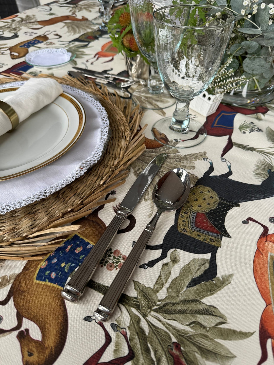 Mantel Estampado Cavaliers - La Compañía Francesa