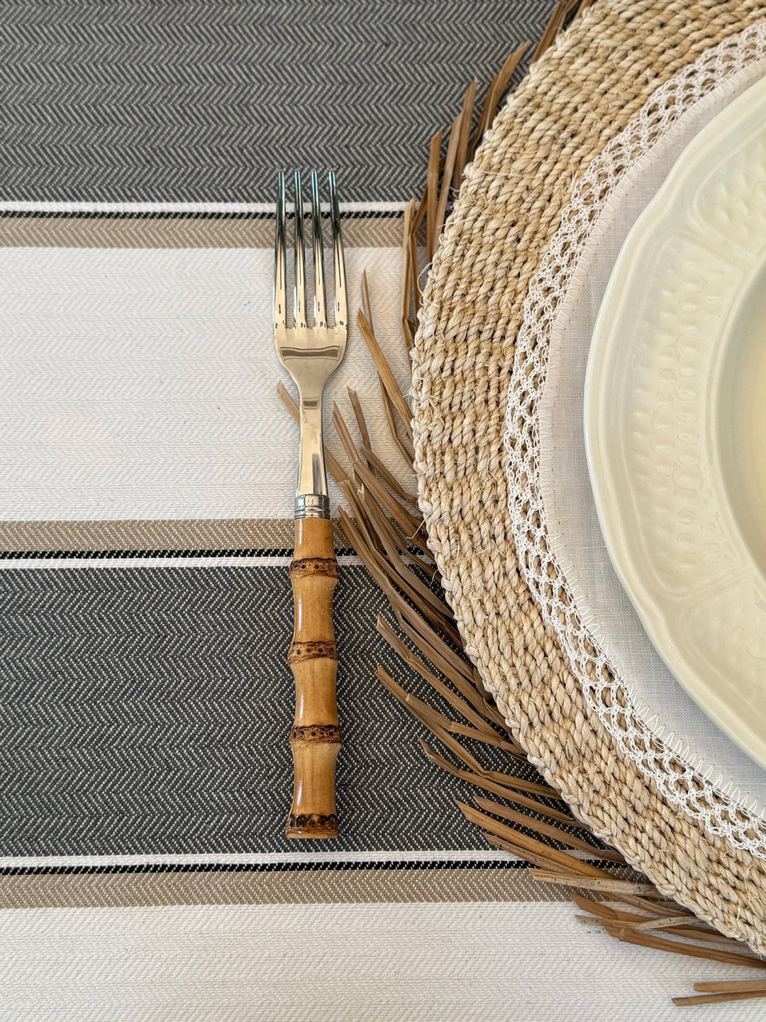 Mantel Resinado Grey Stripes - La Compañía Francesa