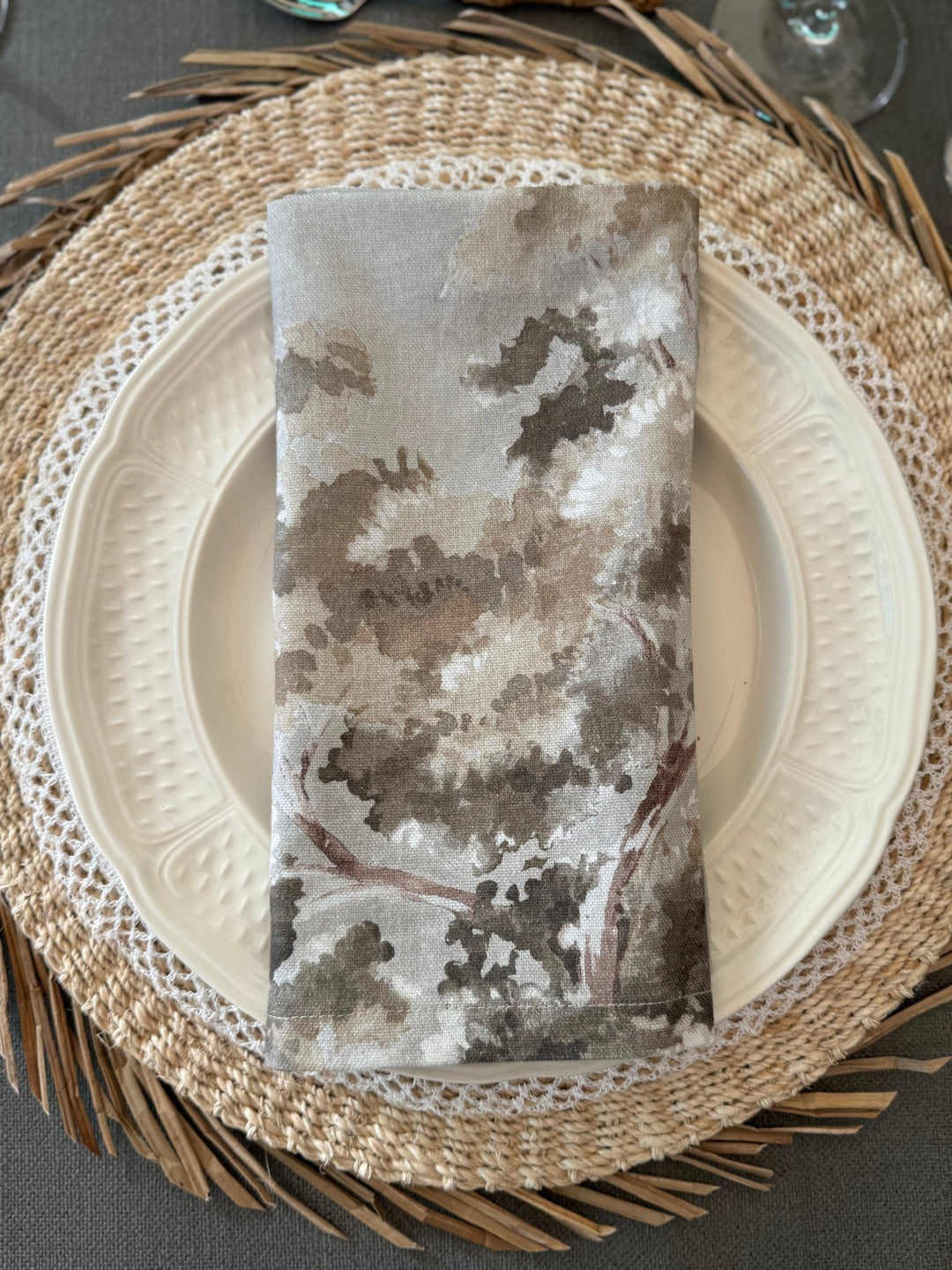 Mantel Resinado Piedra Oscuro - La Compañía Francesa