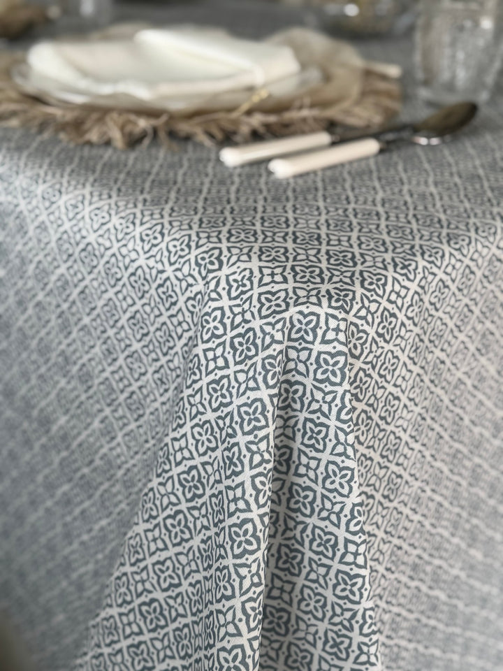 Mantel Resinado Ric Rac Azul - La Compañía Francesa