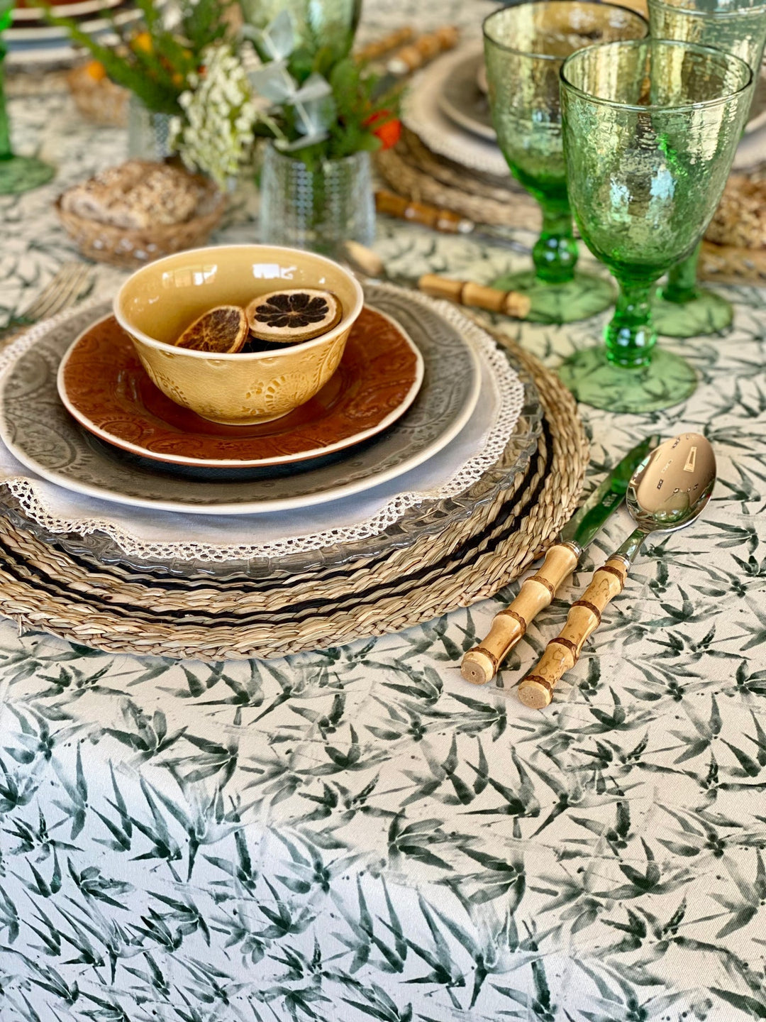 Manteles de Hule vs. Manteles Resinados - La Compañía Francesa