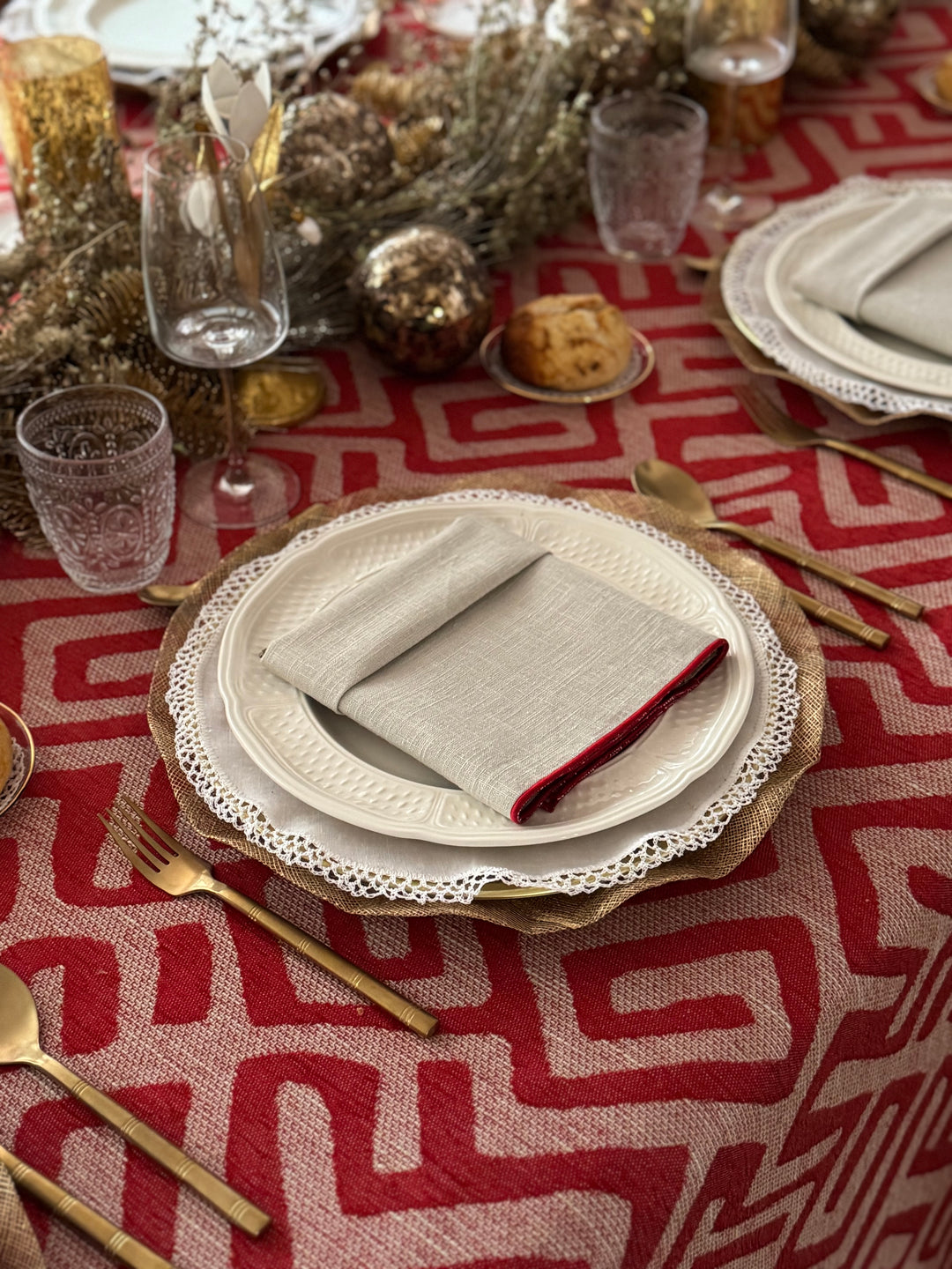 Mantel Rouge D'Hiver