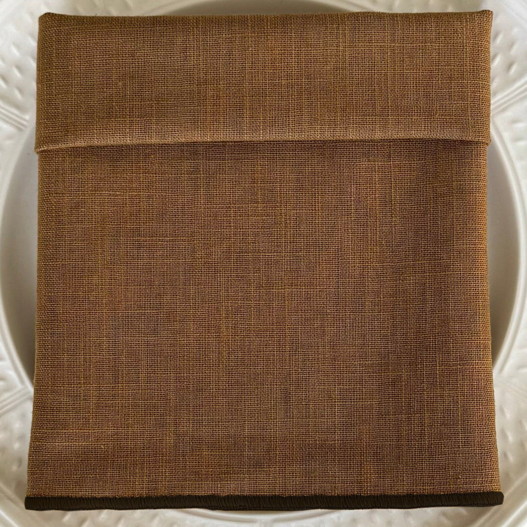 Servilleta de Lino Camel con Festón Negro