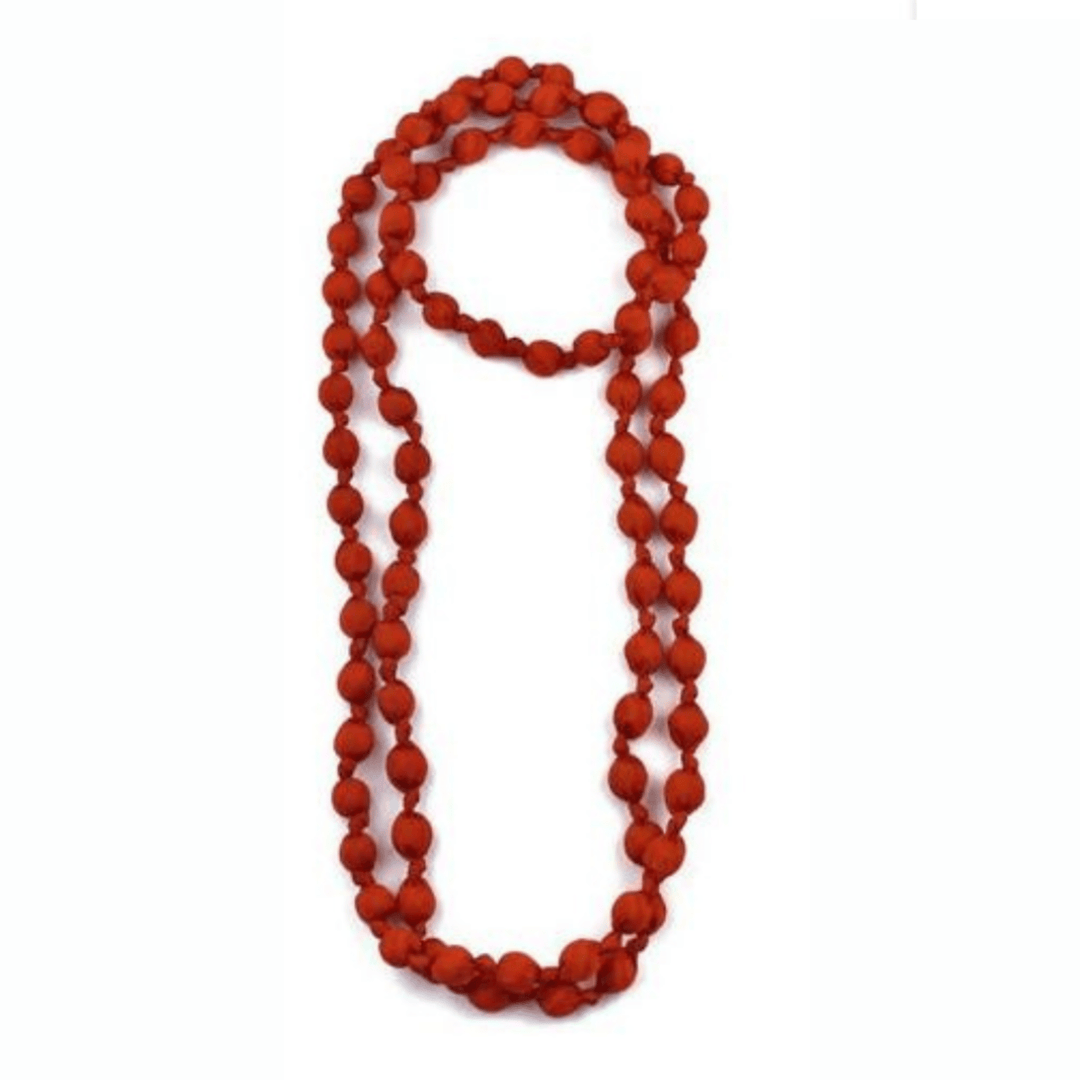 Collar Seda Carmín - La Compañía Francesa