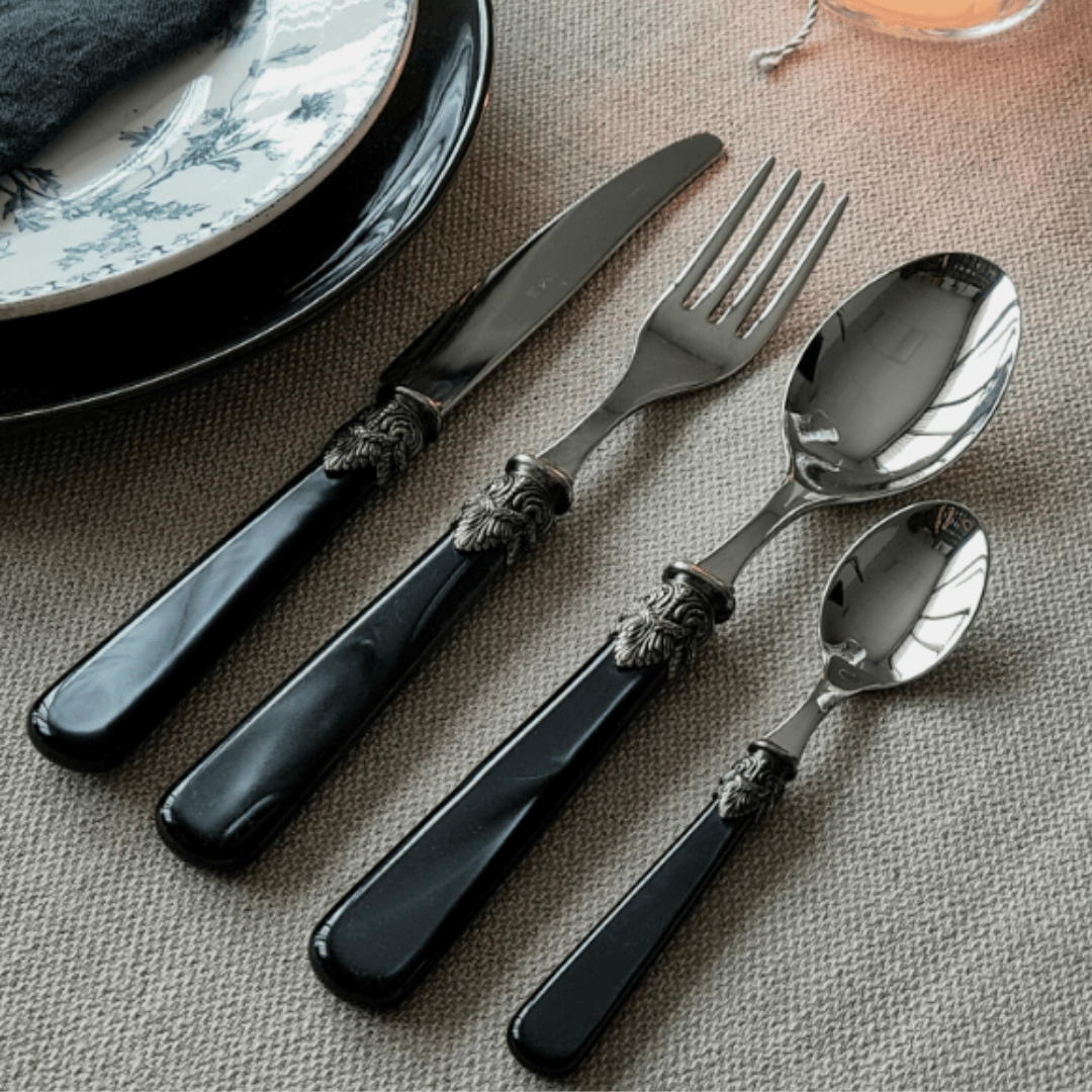 Cubiertos de Nácar con Brillo Negros Set/6 - La Compañía Francesa