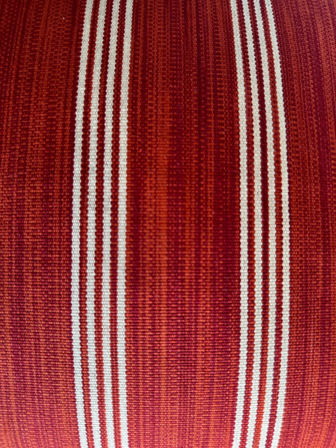 Funda de Cojín Red Stripes 50x50 cm - La Compañía Francesa