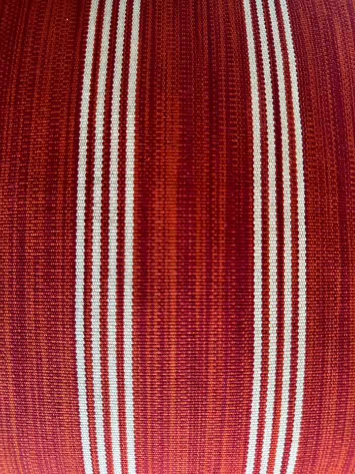 Funda de Cojín Red Stripes 50x50 cm - La Compañía Francesa