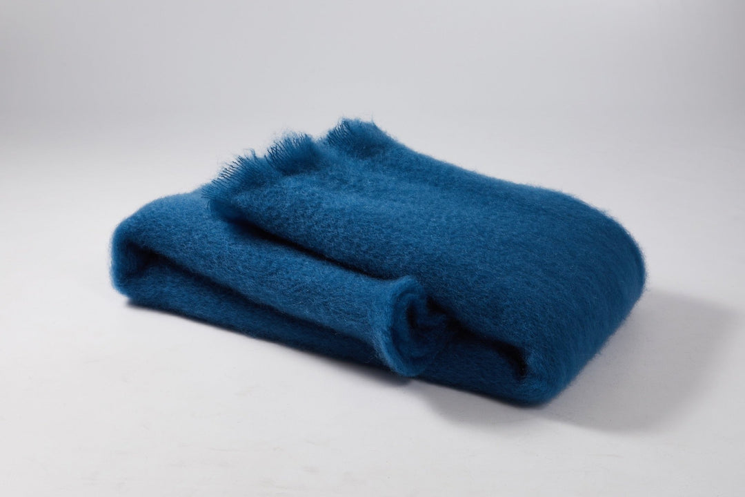 Manta Mohair Azul Ultramar - La Compañía Francesa