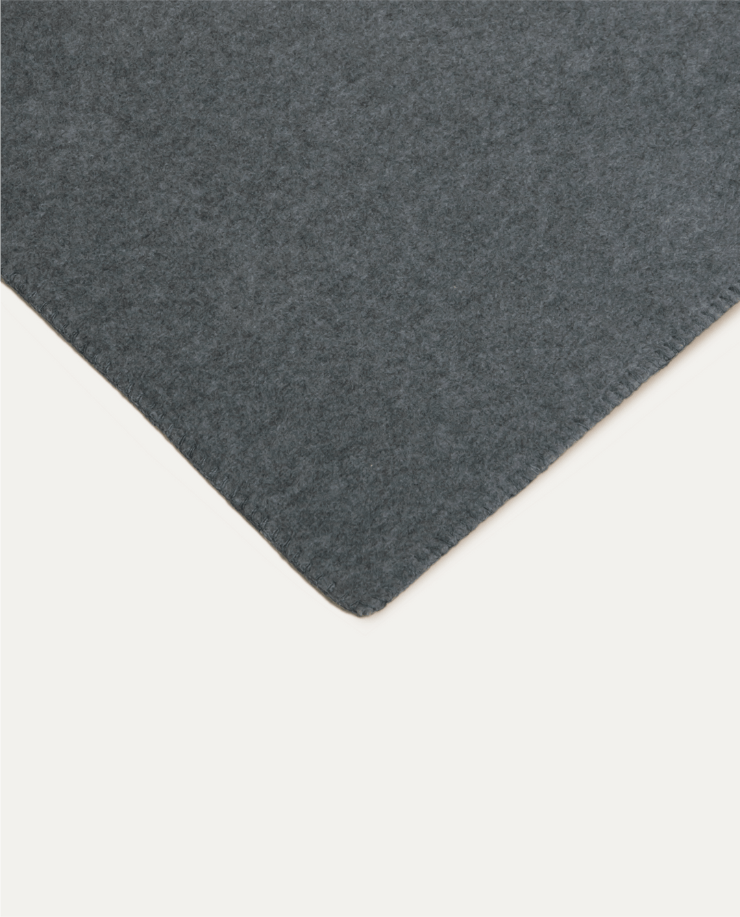 Manta Polar Grande | Antracita - La Compañía Francesa