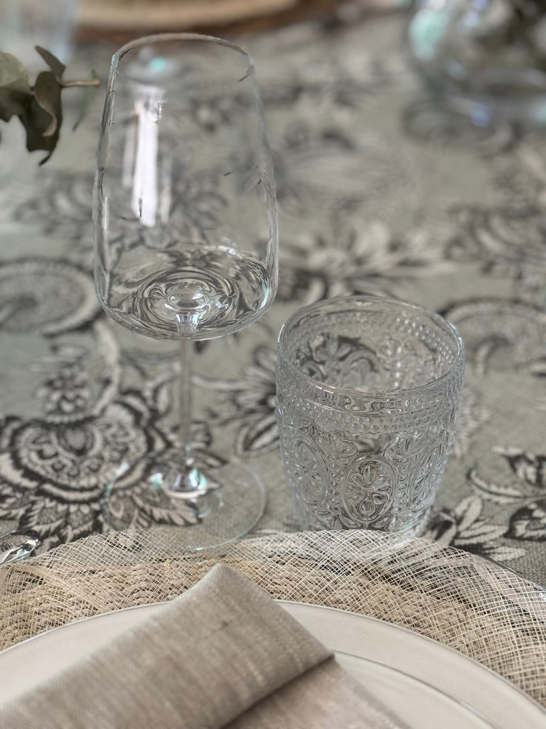 Mantel Estampado Hibiscus - La Compañía Francesa