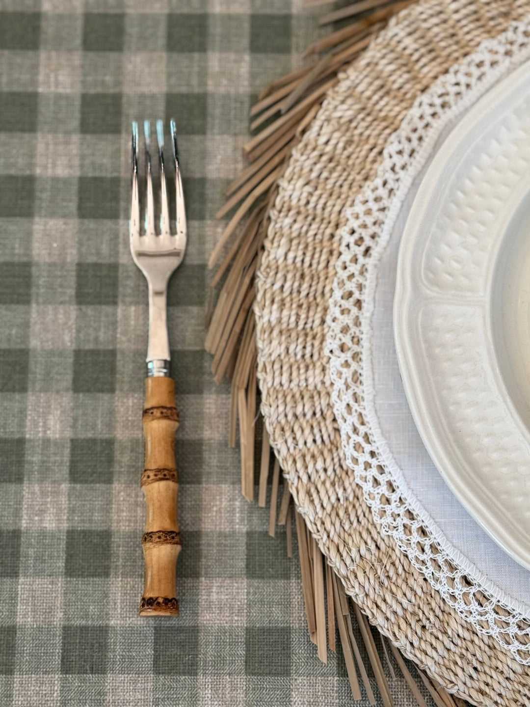 Mantel Resinado Vichy Verde Eucalipto/Lino - La Compañía Francesa