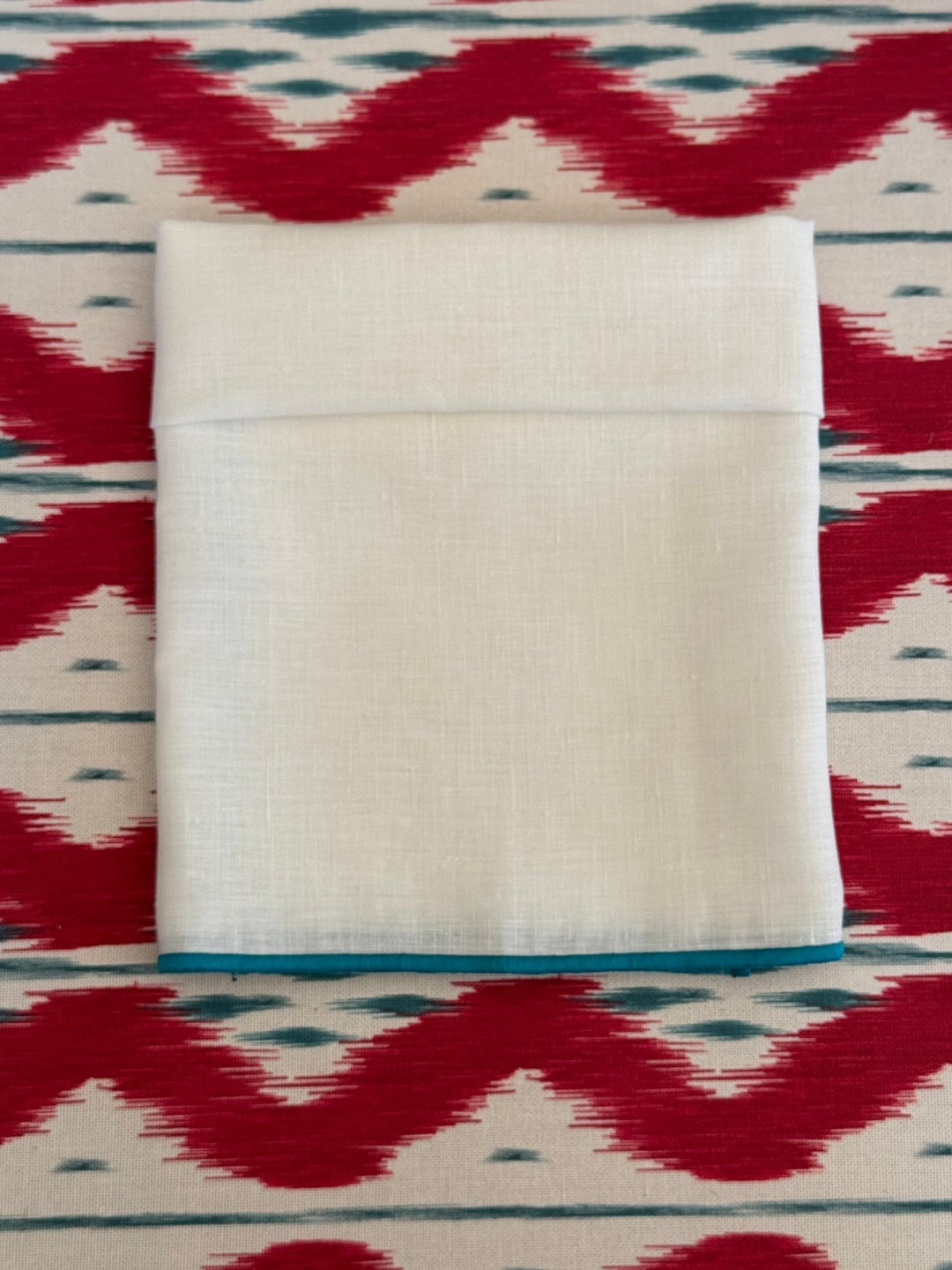 Servilleta de Lino Ivory con Festón Turquesa - La Compañía Francesa